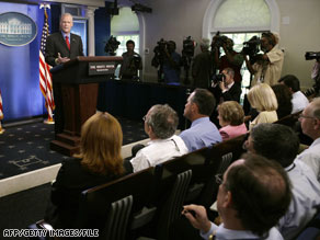Members of the press corps are expressing admiration for late White House spokesman Tony Snow.