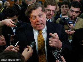 A Mark Penn memo reportedly said the U.S. wouldn't vote for a candidate who was not "fundamentally American."