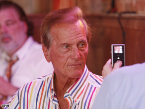 Musician Pat Boone says the McCain-Palin ticket will be a strong one for Republicans.
