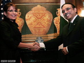 Vice presidential candidate Sarah Palin meets Pakistani President Asif Ali Zardari in New York on Wednesday.