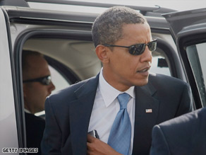 Sen. Barack Obama will take a break from campaigning so he can visit his ailing grandmother.