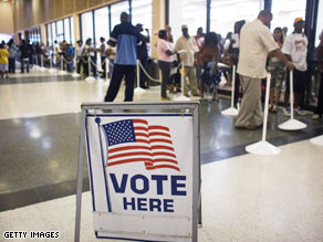 Voters line up Monday in Fort Lauderdale, Florida, to cast their ballots early.