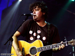 Ron Sexsmith specializes in sharply observed, sometimes wistful songs.
