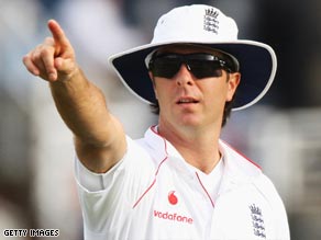 Vaughan has continued to maintain his desire to play for England despite stepping down as captain.
