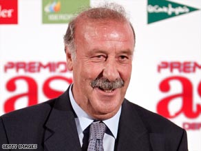 The 57-year-old del Bosque agreed to a two-year contract that will take him through to the 2010 World Cup finals.