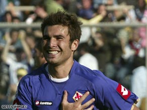 Mutu gave Fiorentina a great start by firing in a 30-meter free- kick in the third minute.