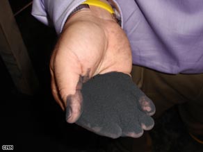 After the tire scraps are frozen with liquid nitrogen, they are ground into fine particles.