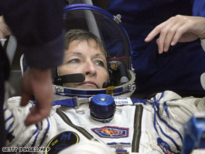 Relying only on Soyuz to get to space puts United States in vulnerable position, experts warn.