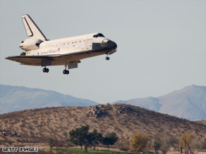 Shuttle lands at California air base