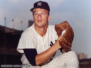 Jim Bouton Signed Photo 8×10 Yankees – COA JSA – Memorabilia Expert