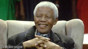 Nelson Mandela celebrates 90th, attacks poverty 