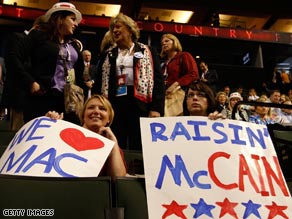  Republicans are handing out homemade signs.