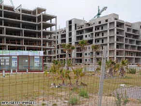 The collapse in Spain's construction industry has left thousands out of work and sites unfinished.