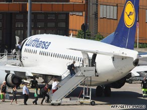 Travelers choosing Lufthansa could pick up compensation for bad weather at their vacation destination.