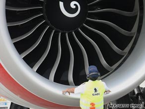 Airline industry plans to halve carbon emissions