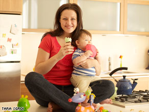 New moms often feel too busy to eat, but skipping meals can result in making poor food choices.