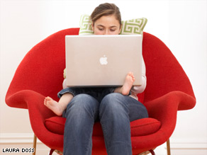 Why moms are at risk for Internet addiction