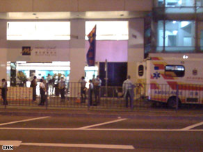 A tourist who stayed at the Metropark Hotel in Hong Kong tested positive for the H1N1 virus.