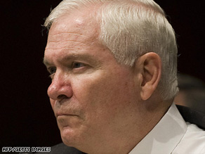 Defense Secretary Robert Gates says setting a deadline is the only way to ensure Guantanamo Bay is closed.