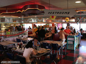 Diner patrons tell CNN's John King that Washington is missing  a spirit of cooperation.