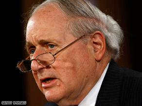 Sen. Carl Levin says Pakistan's leadership must dedicate itself to the fight against extremists.