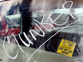 President Obama signs the $2 billion extension of the Cash for Clunkers program OK'd by Congress this week.