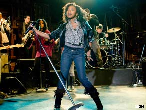 Naturi Naughton gets a showstopping number in the new version of "Fame."