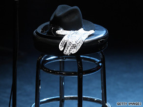 Photo-Michael-Jackson-Hat-and-Glove