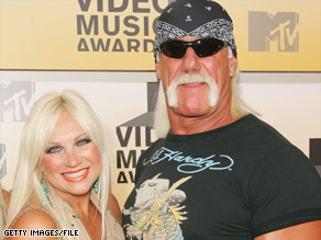 Linda and Hulk Hogan enjoy happier times at the 2006 MTV Video Music Awards in New York in 2006.