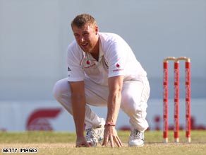 Flintoff should be available for the Ashes after undergoing successful knee surgery.