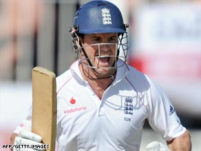 Captain Andrew Strauss led from the front to give England a commanding lead in the decisive Ashes Test.