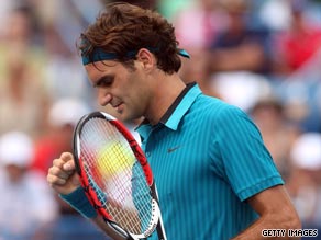 Top seed Federer claimed an impressive straight sets victory over Lleyton Hewitt to reach the semis.