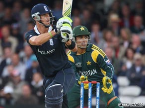 England are hopeful star batsman Kevin Pietersen will be fit for the winter tour of South Africa.