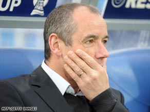 Le Guen's future was the subject of speculation following a weekend meeting with the PSG club president.