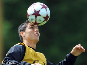 Ronaldo trains with his teammates ahead of the Champions League final against Barcelona.