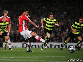 Eduardo scored from the penalty spot after going down under the challenge of Celtic keeper Artur Boruc.