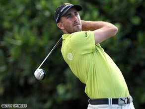 Australian Ogilvy made an excellent start to his PGA Tour campaign in Hawaii.