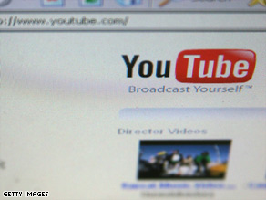 YouTube is in talks to acquire licensing rights to full-length content from Sony Pictures, sources told CNET.