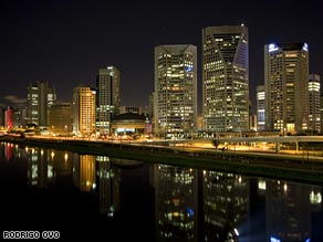 The modern buildings of Morumbi in Brooklin line the Marginal highway along the Pinheiros River.