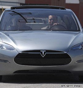 Feds lend Tesla $465 million to build electric car