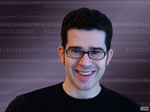 A self-admitted tech geek, Chris Pirillo is president of Lockergnome.com, a blogging network.