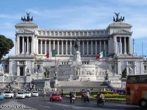 You can now take an elevator to the top of Rome's grandiose Victor Emmanuel Monument for 360-degree views of the city.