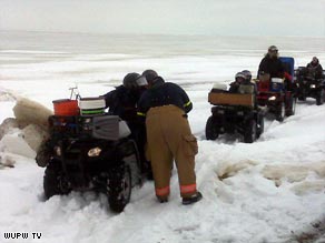 Scores adrift on Lake Erie ice floe