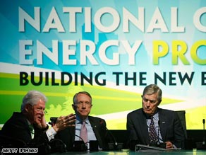 Former President Clinton, Senate Majority Leader Harry Reid and UN Foundation President Timothy Wirth.