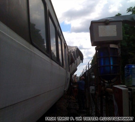 Six Travelers Killed Scores Injured In Washington Area Metro Train Collision t1home.dc.metro.twitter.02 Six Travelers Killed Scores Injured In Washington Area Metro Train Collision