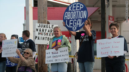 Online abortion info law still on hold