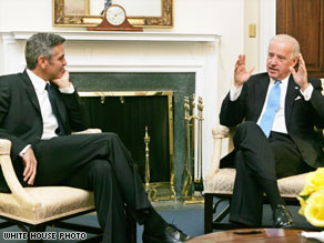 Actor George Clooney met with Vice President Joe Biden on Monday to discuss bringing peace to Darfur.