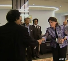 Gadhafi welcomed by Lockerbie victim's sister