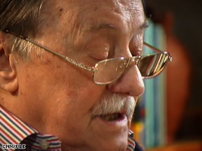 Author Mario Benedetti, 88, was battling intestinal problems and had been hospitalized earlier this month.