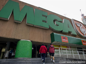Mexico City stores, such as this supermarket, can no longer give out non-biodegradable plastic bags.